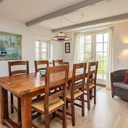 Nyaraló 8 Person In